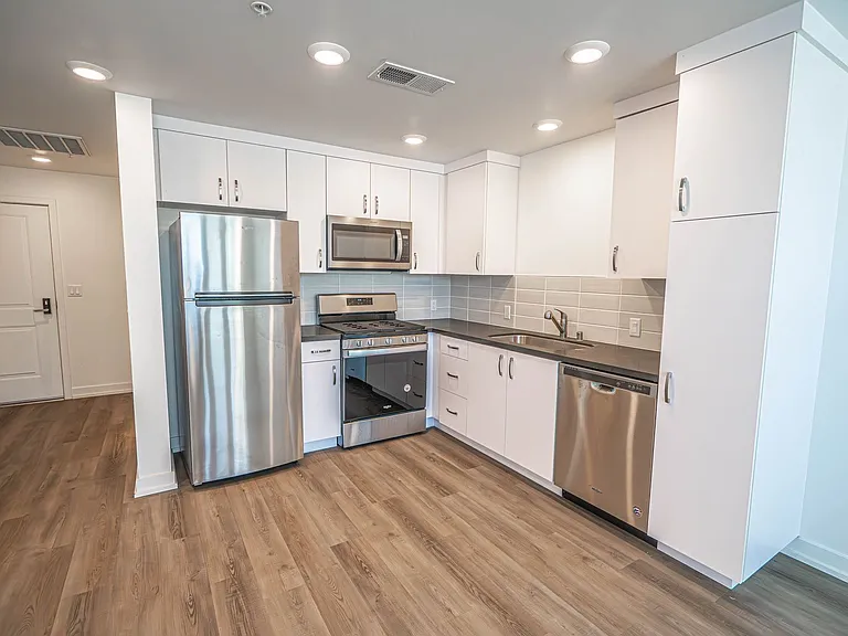 Monticello Apartment Homes — Photo 30