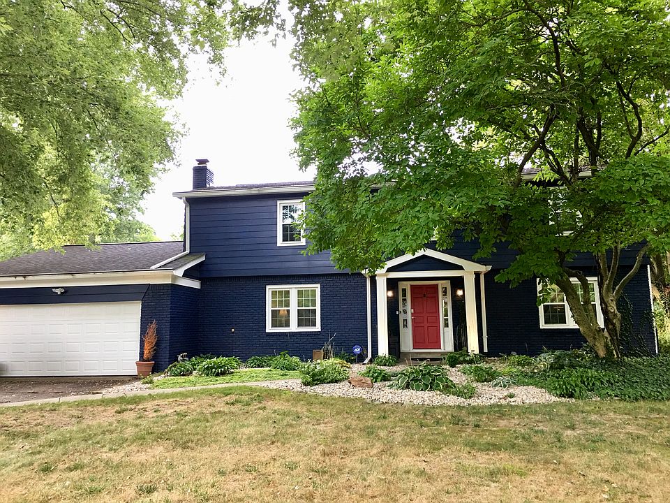 1st image of 1045 Fairway Dr