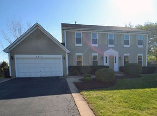 1273 Crystal Shore Ct, Carol Stream, IL 60188