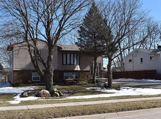 403 Lincoln St SE, Bondurant, IA 50035