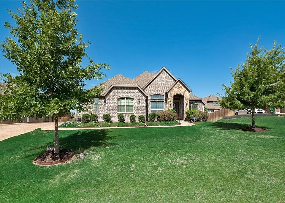 1st image of 605 Buelwood Ct
