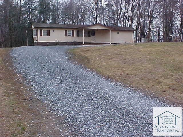 1st image of 9172 Fairystone Park Hwy