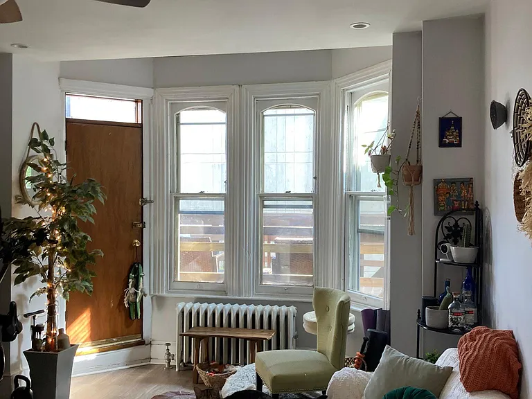 2004 Spring Garden St #2REAR — Photo 3