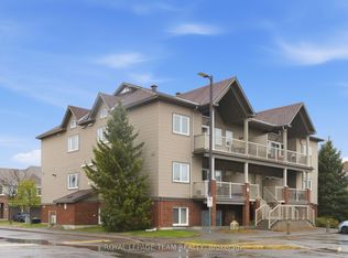 769 Cedar Creek Dr #I, Ottawa, ON K1T0B3