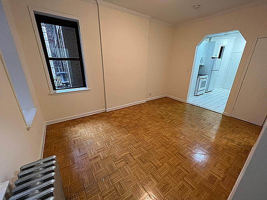 2nd image of 713 2nd Ave #3D