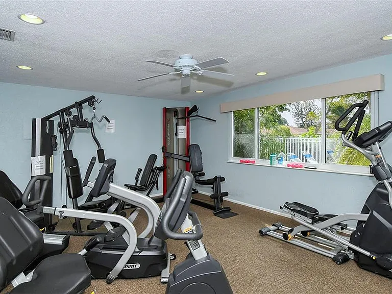 2657 Riverbluff Pkwy #V-122 — Photo 33
