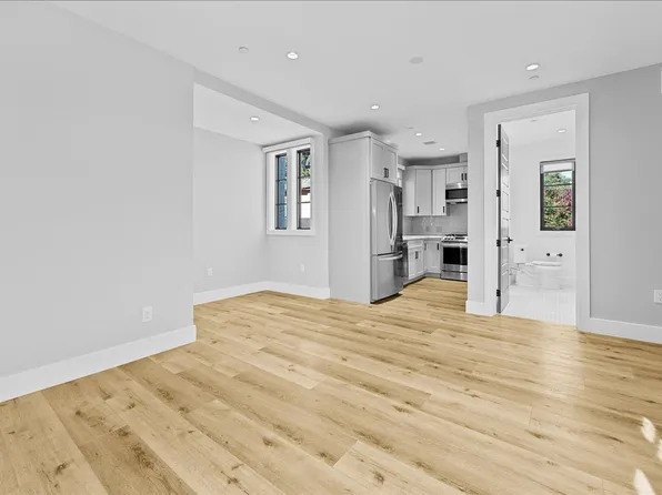 1348 S Burnside Ave #4, Los Angeles, CA 90019