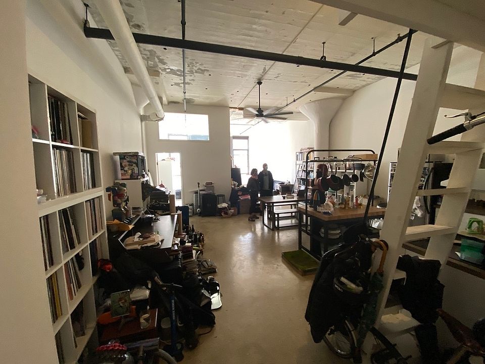 1st image of 230 Wythe Ave #412