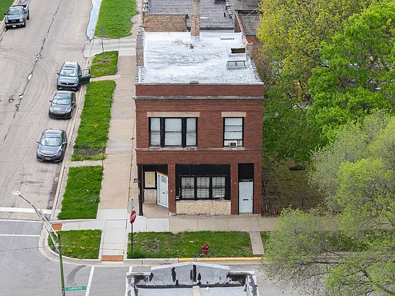 3rd image of 6956 S Carpenter St