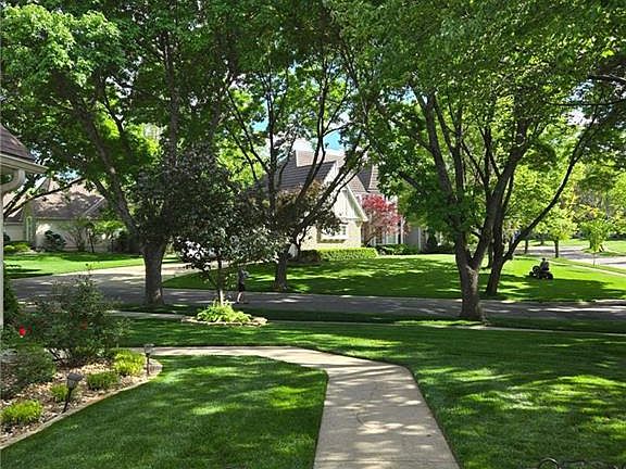 5th image of 3204 W 129th St