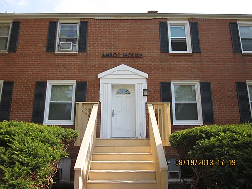 955 Abbot Rd #4 Photo 1 955 Abbot Rd #4 Photo 1