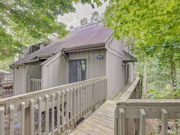 9300 S Lake Ridge Dr, Bloomington, IN 47401