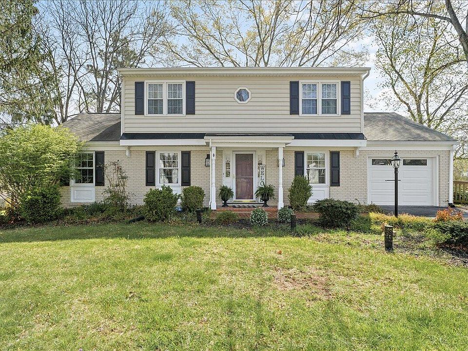 1st image of 2440 Charing Cross Dr