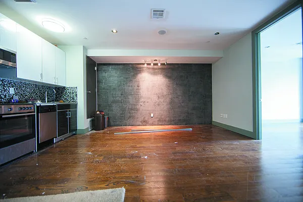 Rented by Brooklyn Group | media 25