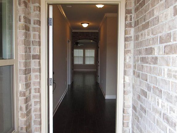 5th image of 2502 First Hill Cir