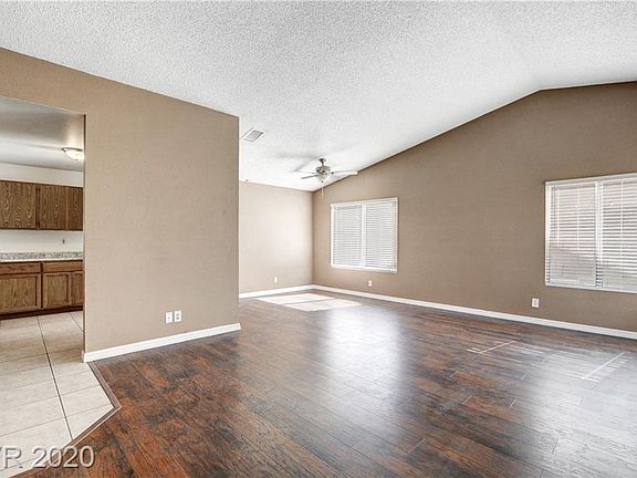 5th image of 1821 S Christy Ln