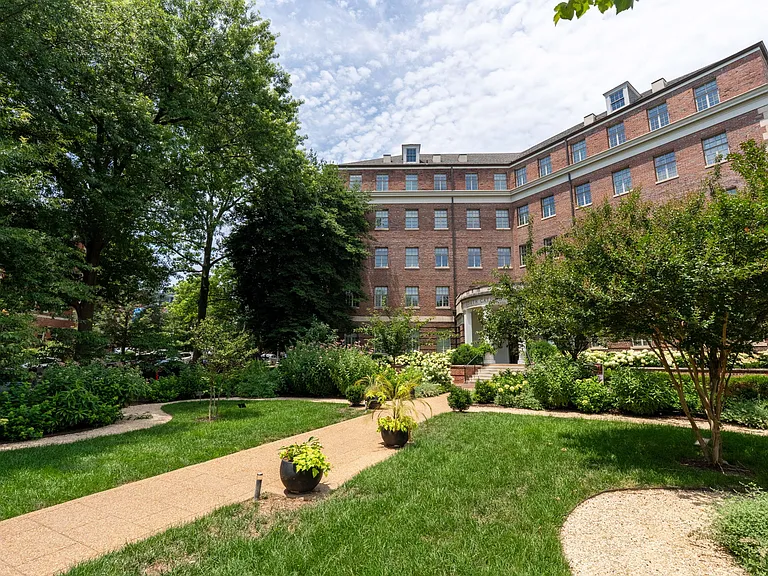 South Cathedral Mansions — Photo 45