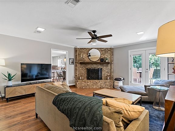 3rd image of 2803 Manassas Ct