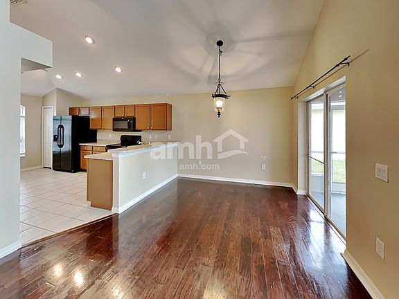 5th image of 7336 Pulteney Dr