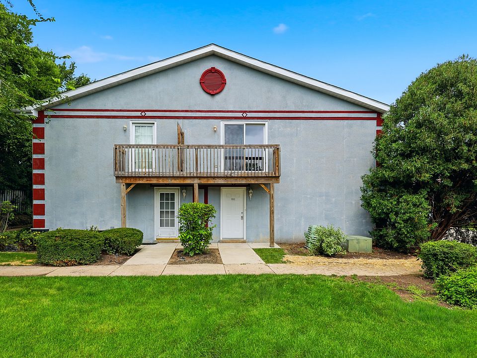1st image of 1141 Greenwood Cir #7F