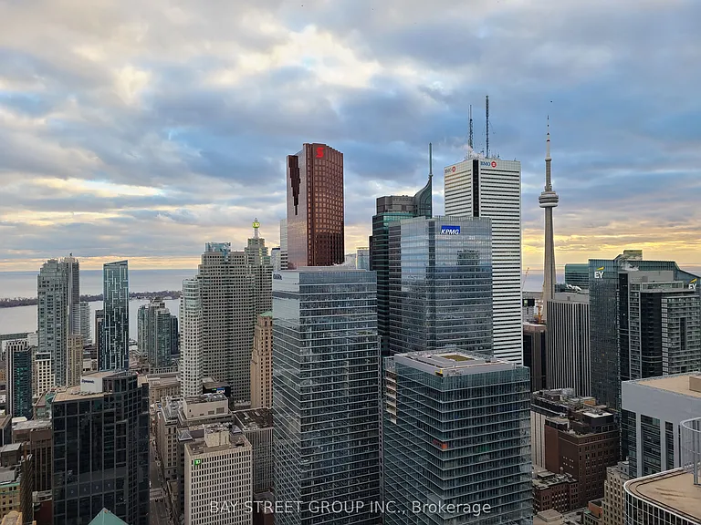 197 Yonge St #5709 — Photo 1