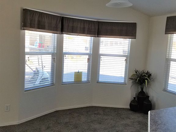3rd image of 5585 E 34th Pl