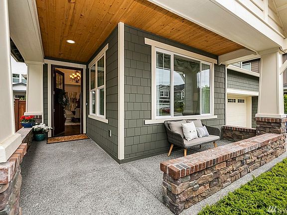 2nd image of 24635 NE 14th Pl