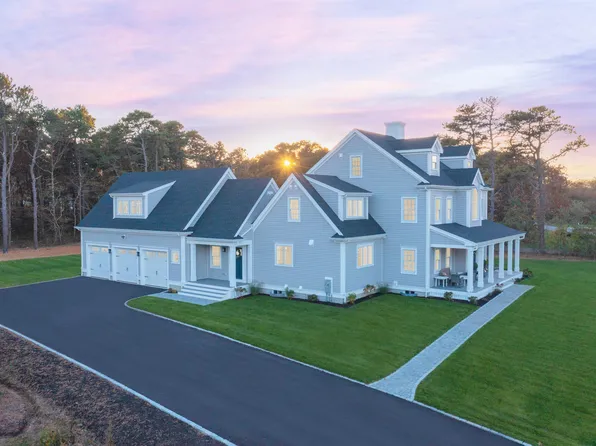 10 Norse Pines Drive, East Sandwich, MA 02537