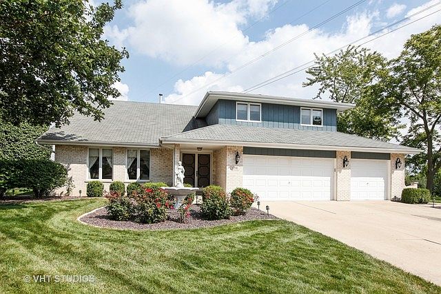 1st image of 17111 Ashwood Ln