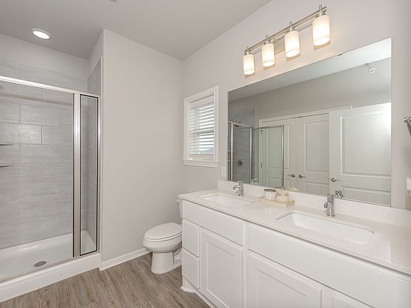 2nd image of 1326 Prairie Dr #811