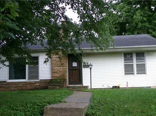303 S 27th St, Lexington, MO 64067