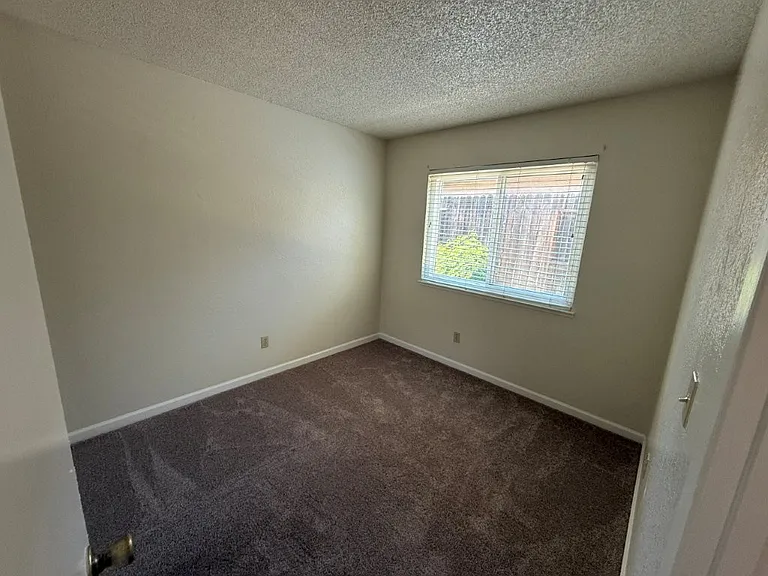 2766 Applewood Dr — Photo 27