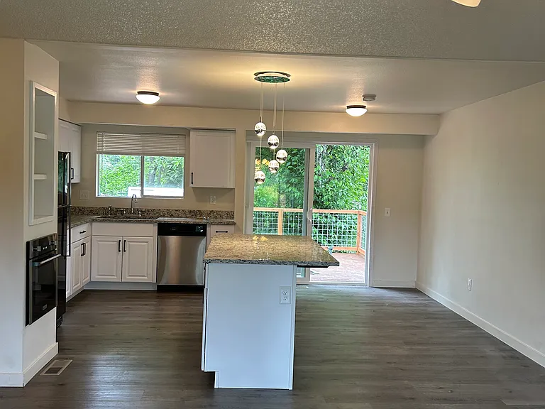 2903 Wilson Ave #3 — Photo 24