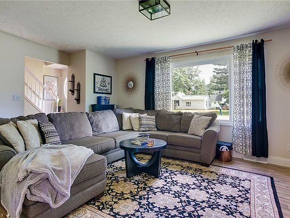 4th image of 185 Heights Ave