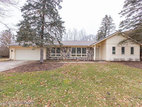 2nd image of 2112 Riverwood Dr