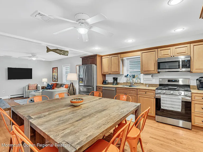 57 Fielder Ave — Photo 2