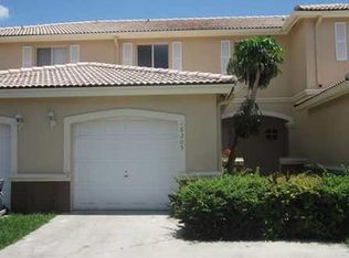 16205 SW 72nd Ter, Miami, FL 33193