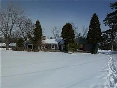 25489 Bryden Rd photo 1