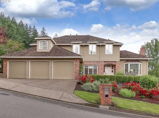 2055 Ridge Pointe Dr, Lake Oswego, OR 97034