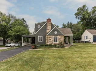 5401 W 51st St, Roeland Park, KS 66205