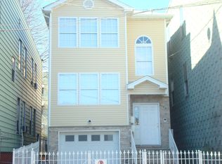 42 4th St, Newark, NJ 07107