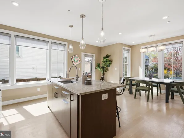 1301 Potomac Ave SE Unit 2, Washington, DC 20003