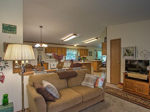 4th image of 19046 Island Resort Rd