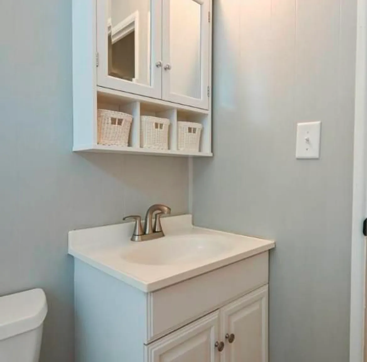 4 bed, 1.0 bath, 1050 sqft, $1,850 — Photo 4