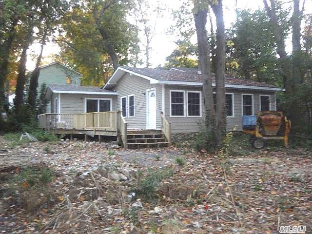 1st image of 128 Westbury Dr
