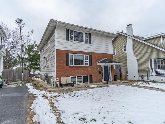 4th image of 17 Fairlawn Ave