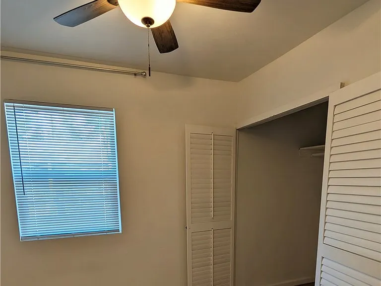 2319 Wilshire St — Photo 9