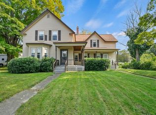 74 Groton St, Pepperell, MA 01463