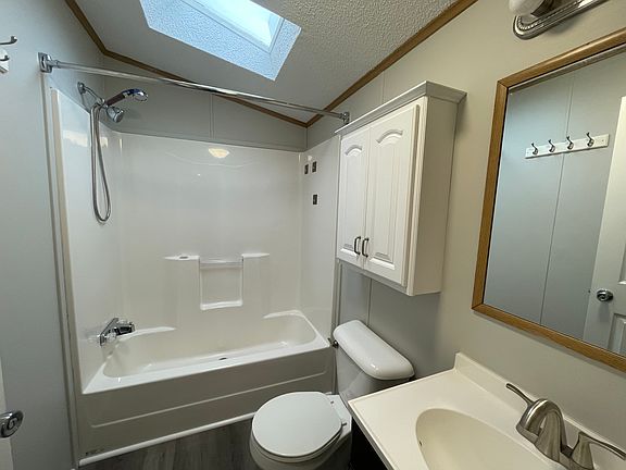 2nd image of 4828 Dunhill Rd #826