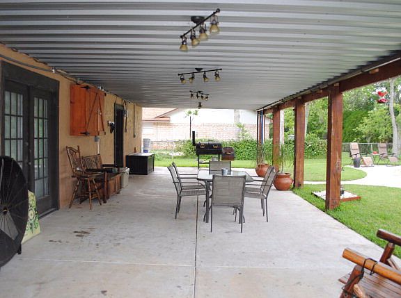 4th image of 54 Robinhood Ln